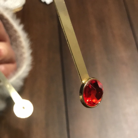 Disney Snow White Tiara - Picture 2 of 7